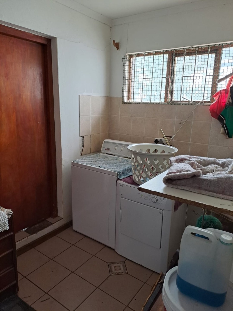 4 Bedroom Property for Sale in Stilbaai Oos Western Cape